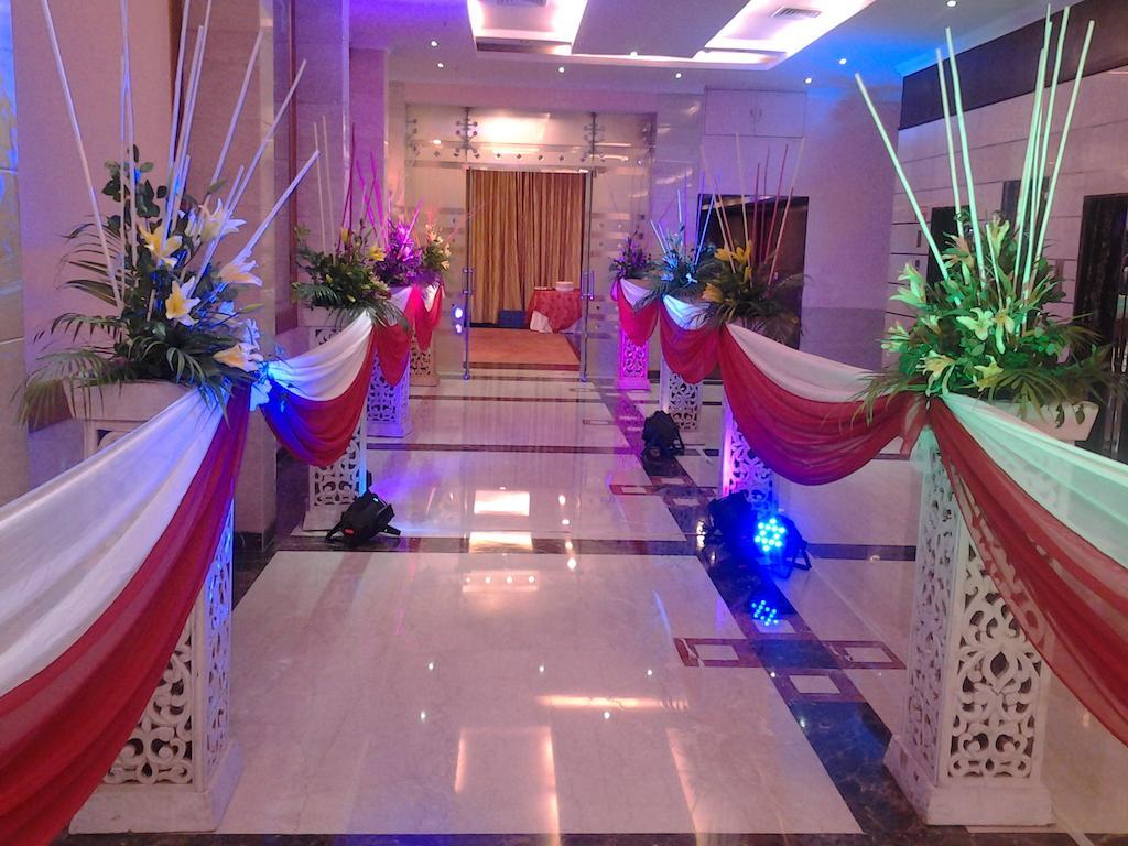 Hotel Saffron Kiran Noida Exterior photo